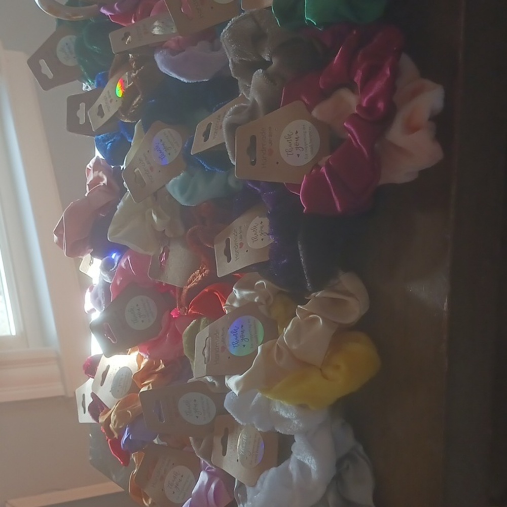NWT! scrunchies with tags brand new